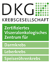 dkg-zertifiziertes-viszeralonkologisches-zentrum-fuer-darmkrebs-leberkrebs-speiseroehrenkrebs Logo der DKG mit Text: Zertifiziertes Viszeralonkologisches Zentrum für Darmkrebs, Leberkrebs, Speiseröhrenkrebs.