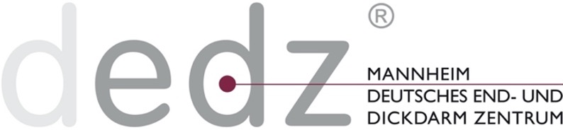 Logo des Deutschen End- und Dickdarm Zentrums Mannheim, grau und weinrot, mit dem Schriftzug "dedz" und Unternehmensname.